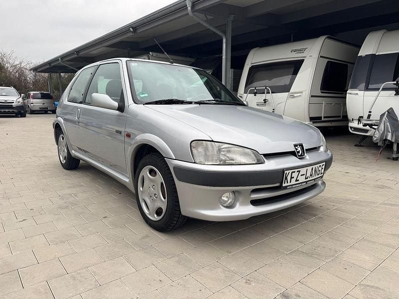 Silber Gebraucht 1998 Peugeot 106 Sport Kleinwagen | 2.900 € (Guter Preis) - Bild 1/4