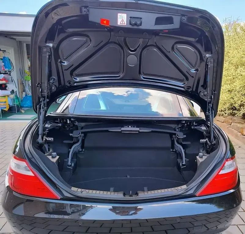 Gebraucht Mercedes 250 204 PS (150 kW) 2011 Schwarz Cabrio