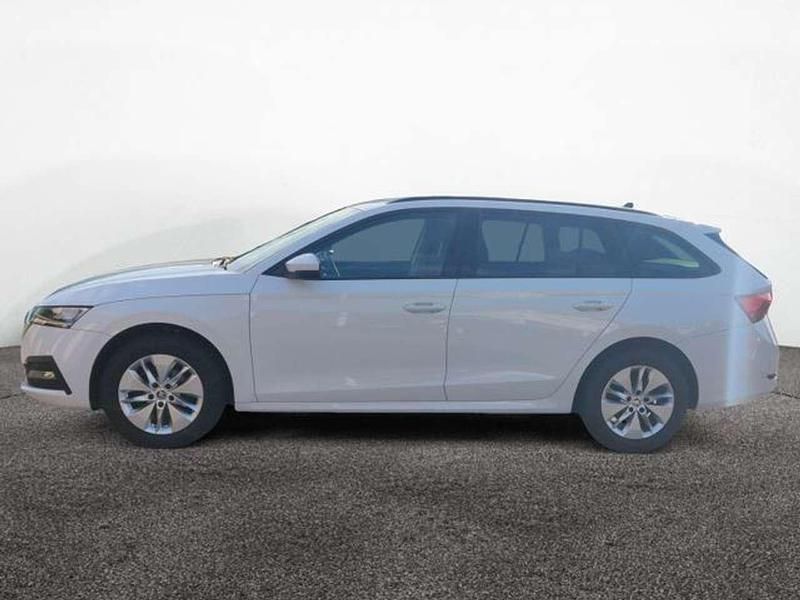 Gebraucht Skoda Octavia Ambition 150 PS (110 kW) 2022 Weiss Kombi