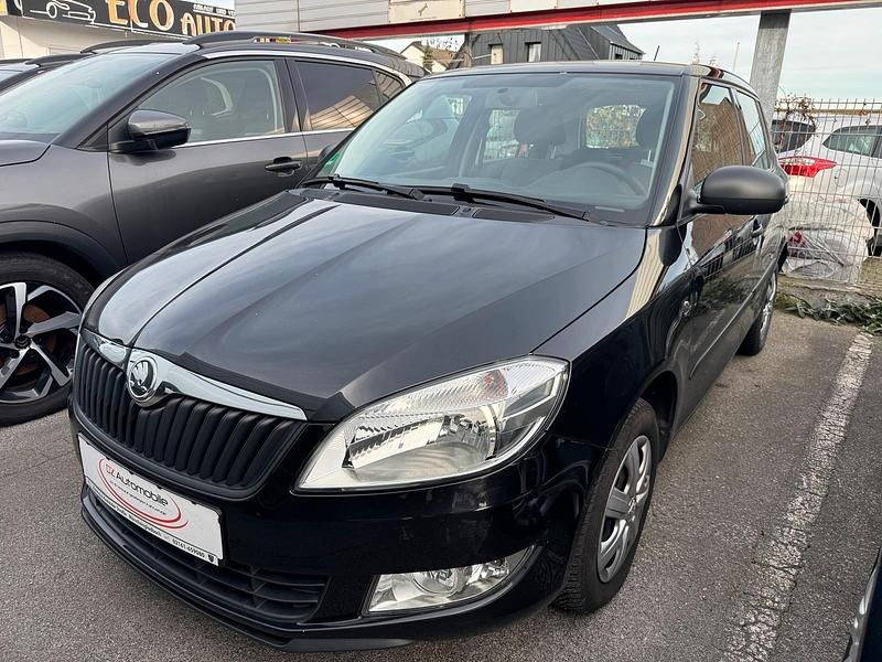 Schwarz Gebraucht 2013 Skoda Fabia Limousine | 3.999 € (Superpreis) - Bild 1/3
