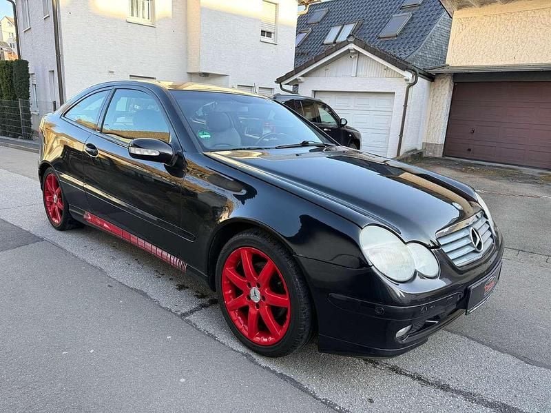 Gebraucht Mercedes C200 163 PS (119 kW) 2002 Schwarz Coupé