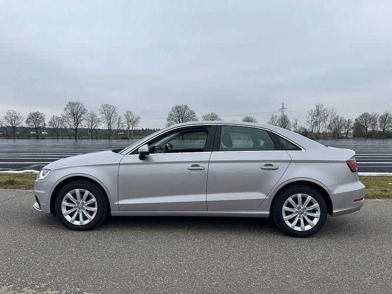 Gebraucht Audi A3 Ambiente 140 PS (102 kW) 2014 Silber Limousine