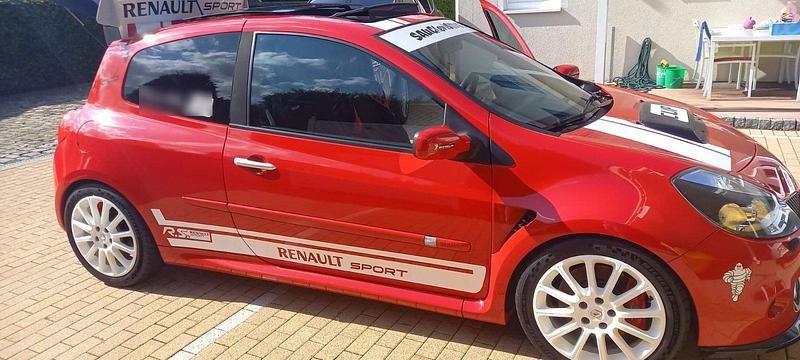 Rot Gebraucht 2006 Renault Clio R.S. R.S. Kleinwagen | 12.500 € - Bild 1/4