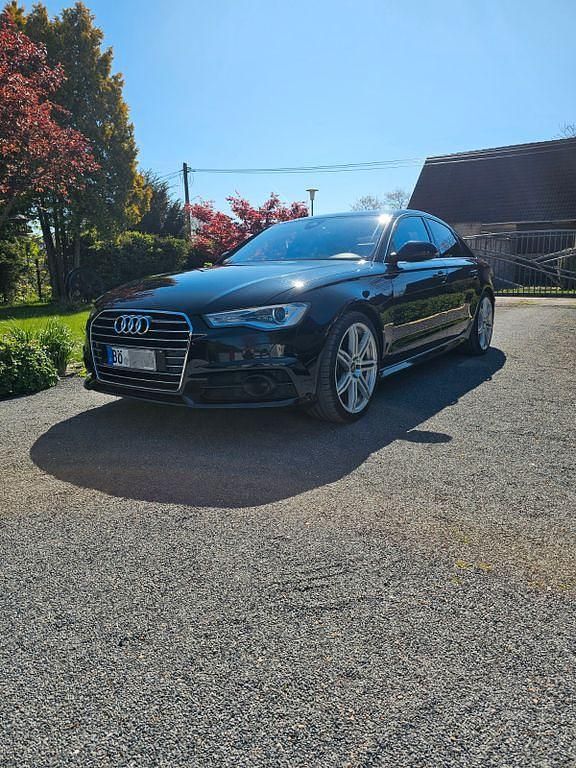 Schwarz Gebraucht 2017 Audi A6 Ambiente Limousine | 21.529 € (Guter Preis) - Bild 1/4