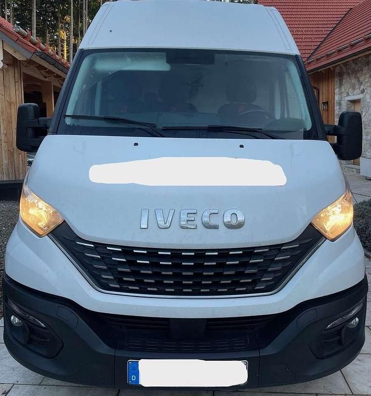Gebraucht Iveco Daily 156 PS (114 kW) 2020 Weiß Van