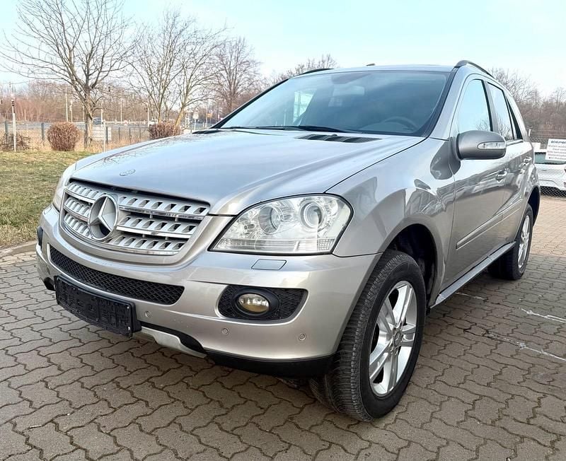 Silber Gebraucht 2007 Mercedes ML320 SUV | 5.500 € (Superpreis) - Bild 1/4