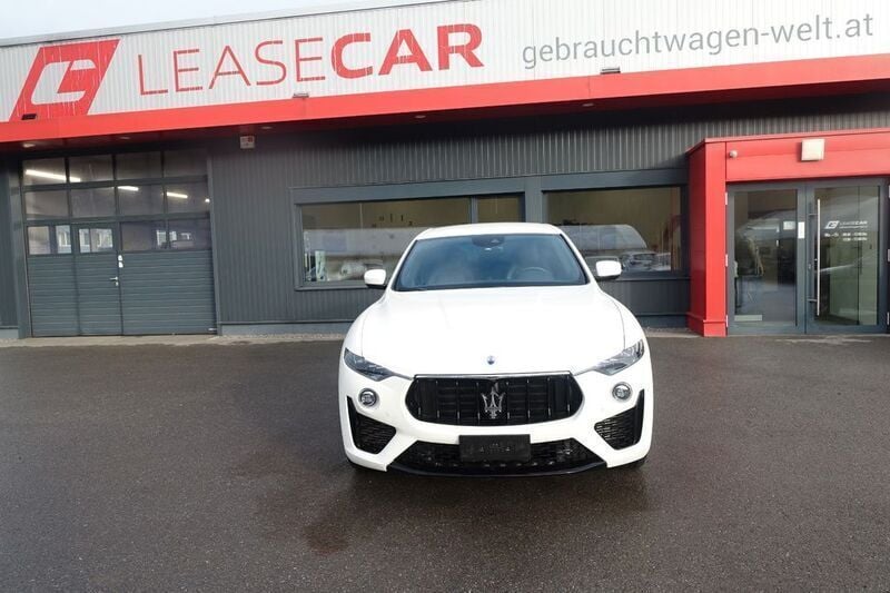 Weiß Gebraucht 2020 Maserati Levante SUV | 29.988 € (Superpreis) - Bild 1/4