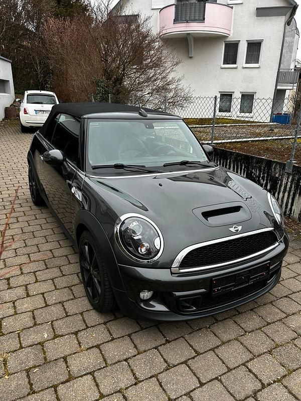 Grau Gebraucht 2011 Mini Cooper S Cabriolet Chili Cabrio | 9.500 € (Fairer Preis) - Bild 1/4