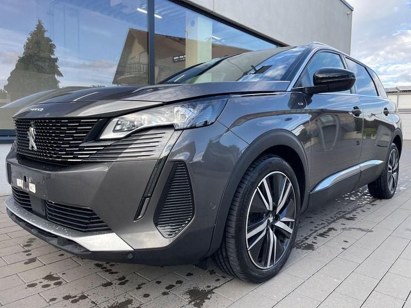 Grau Gebraucht 2022 Peugeot 5008 GT-line Van / Kleinbus | 18.990 € (Guter Preis) - Bild 1/4