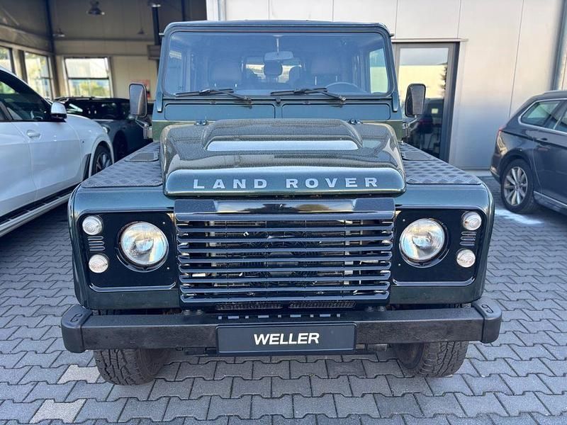 Gebraucht Land Rover Defender 122 PS (89 kW) 2011 Grün SUV