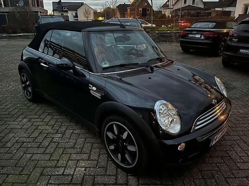 Gebraucht Mini Cooper Cabriolet 116 PS (85 kW) 2007 Astro black metallic Cabrio
