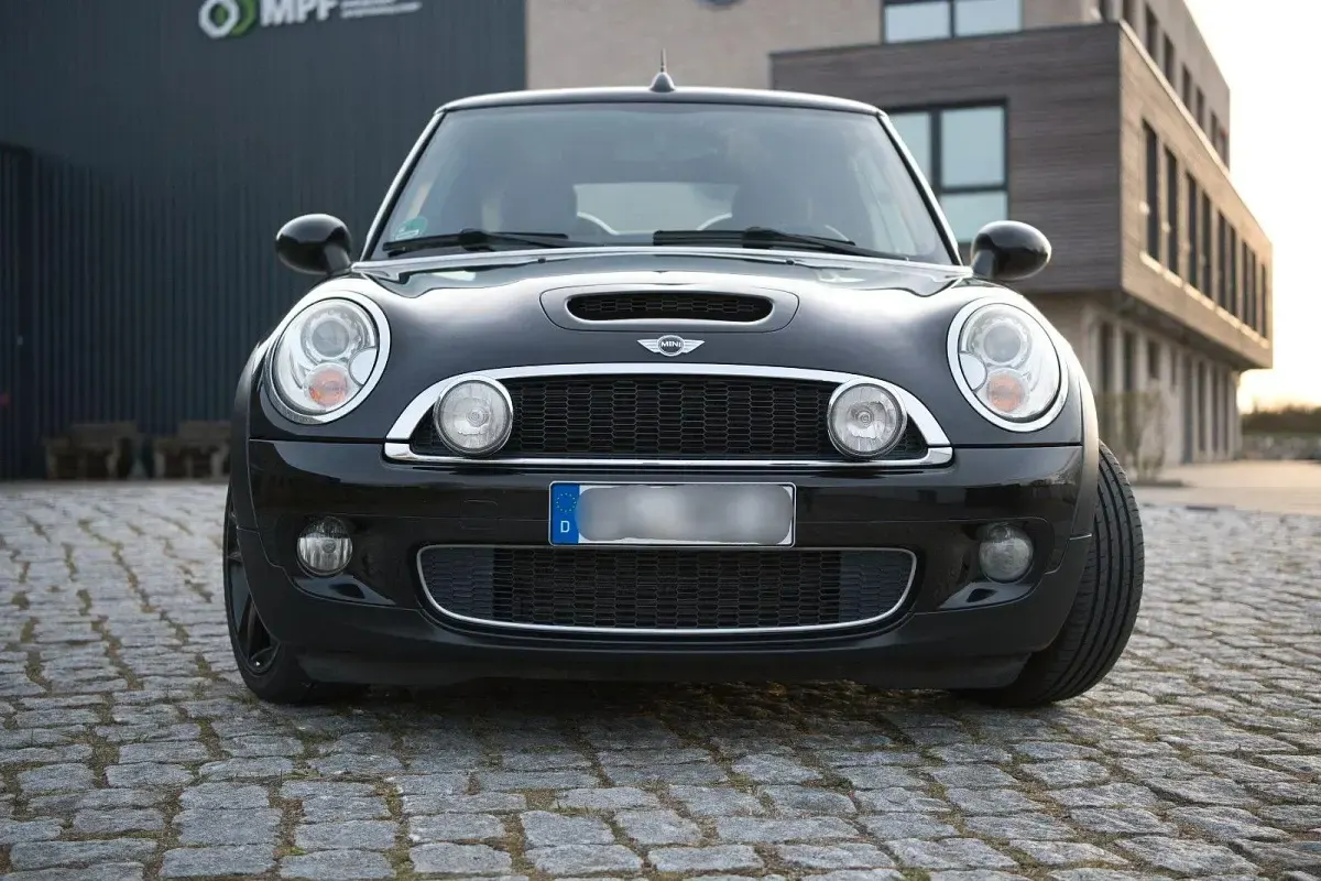 Gebraucht Mini Cooper S Cabriolet 174 PS (127 kW) 2009 Schwarz Cabrio