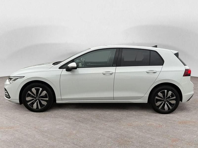 Gebraucht VW Golf VIII Move 116 PS (85 kW) 2023 Pure white Limousine