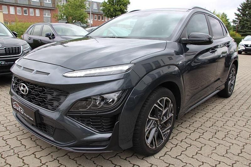 Grau Gebraucht 2021 Hyundai Kona N Line SUV | 25.700 € (Teuer) - Bild 1/4