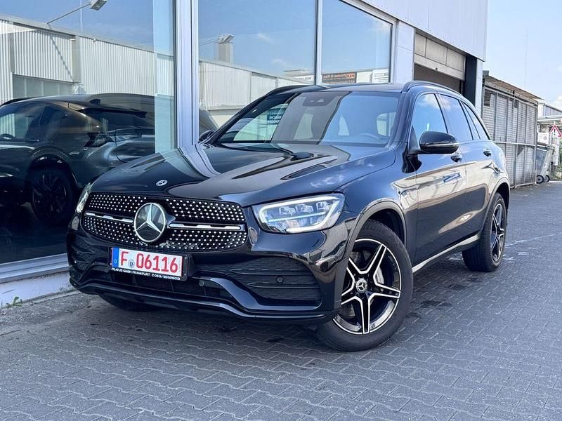 Schwarz Gebraucht 2021 Mercedes 200 AMG SUV | 31.499 € (Fairer Preis) - Bild 1/4
