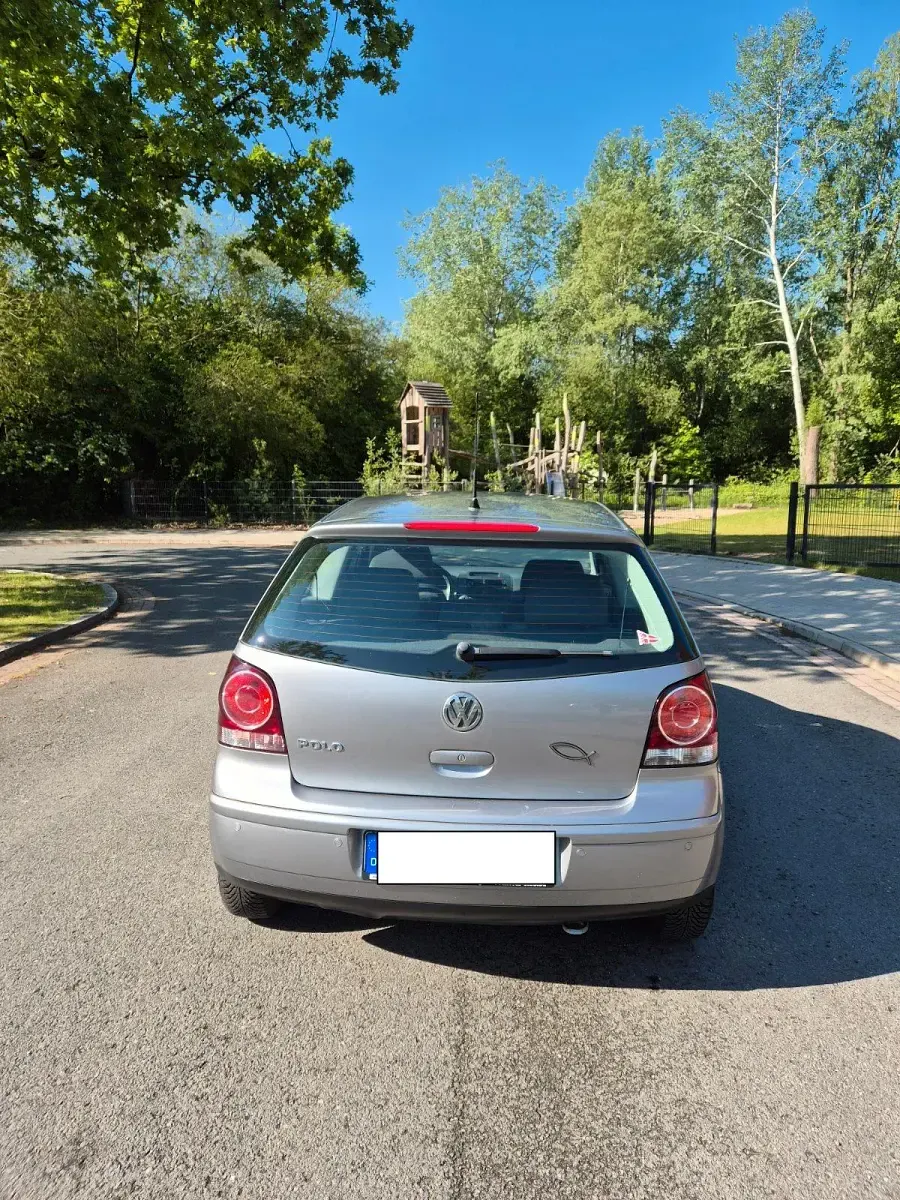 Używany VW Polo Trendline 55 KM (40 kW) 2006 Srebrny Hatchback