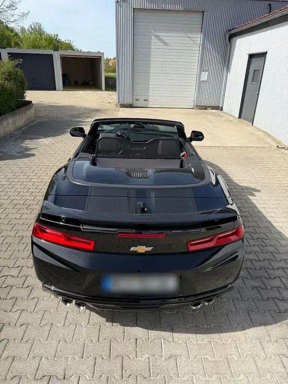 Usado Chevrolet Camaro 453 HP (333 kW) 2018 Preto Cabrios
