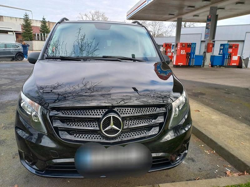 Gebraucht Mercedes Vito 190 PS (139 kW) 2017 Schwarz Van