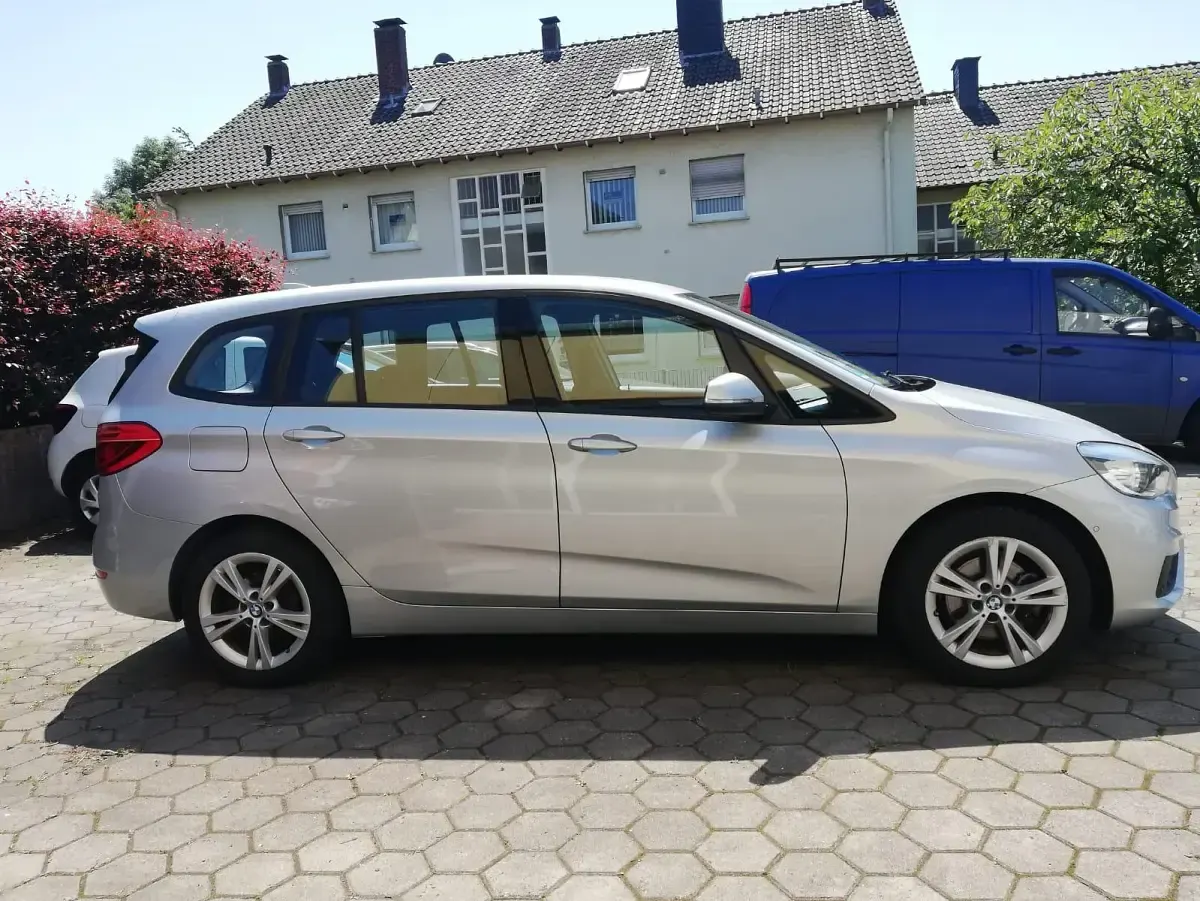 Gebraucht BMW 218 Gran Tourer Performance 136 PS (100 kW) 2016 Silber Van / Kleinbus