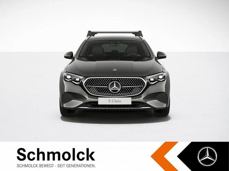 Gebraucht Mercedes E220 Avantgarde 197 PS (144 kW) 2024 Grau Limousine