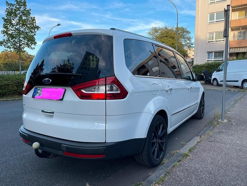 Weiß Gebraucht 2013 Ford Galaxy Van / Kleinbus | 6.000 € (Guter Preis) - Bild 1/4