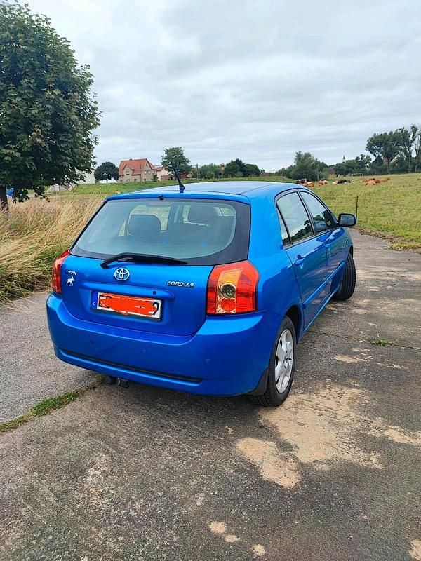 Blau Gebraucht 2006 Toyota Corolla Sol Limousine | 4.700 € (Fairer Preis) - Bild 1/4