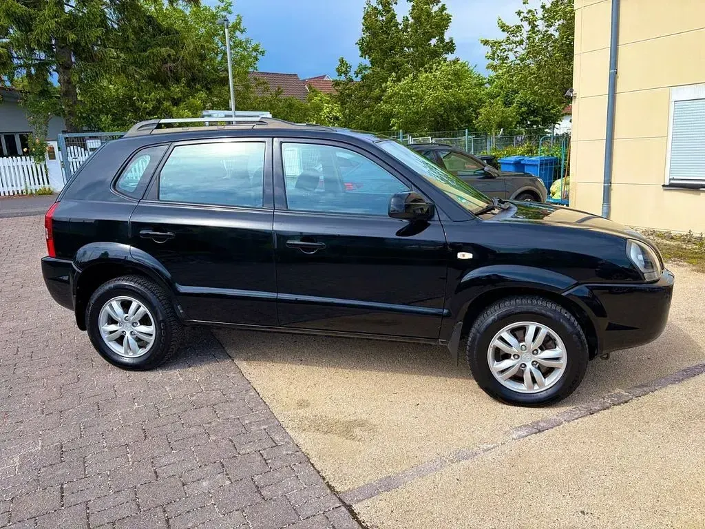 Gebraucht Hyundai Tucson 141 PS (103 kW) 2008 Schwarz SUV