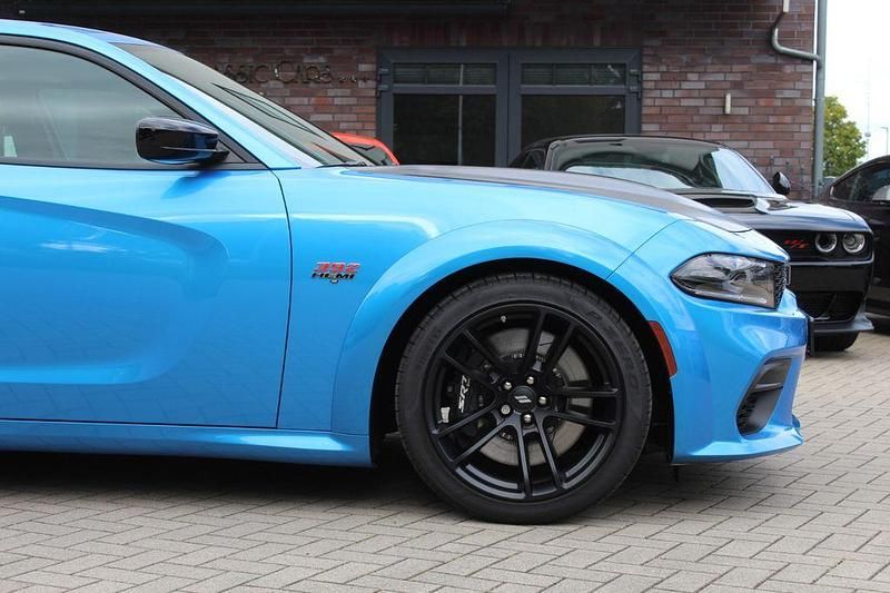 Neu Dodge Charger 492 PS (361 kW) 2025 Blau Limousine