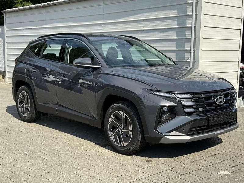 Ecotronic gray mineralef... Neu 2025 Hyundai Tucson SUV | 26.690 € (Superpreis) - Bild 1/4