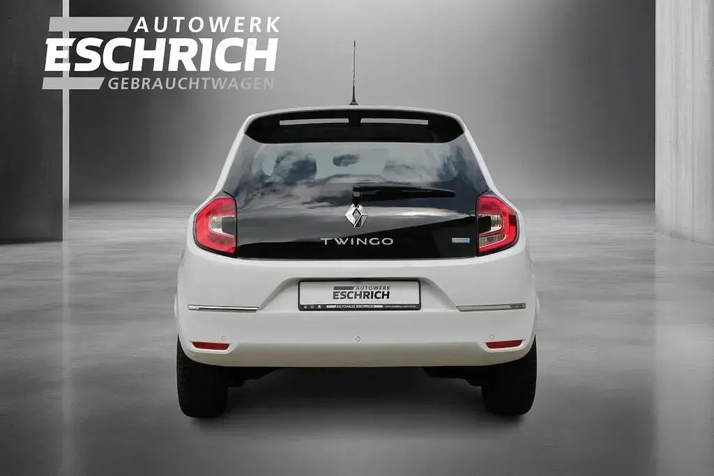 Używany Renault Twingo Intens 60 kW (82 KM) 2022 Biały Hatchback