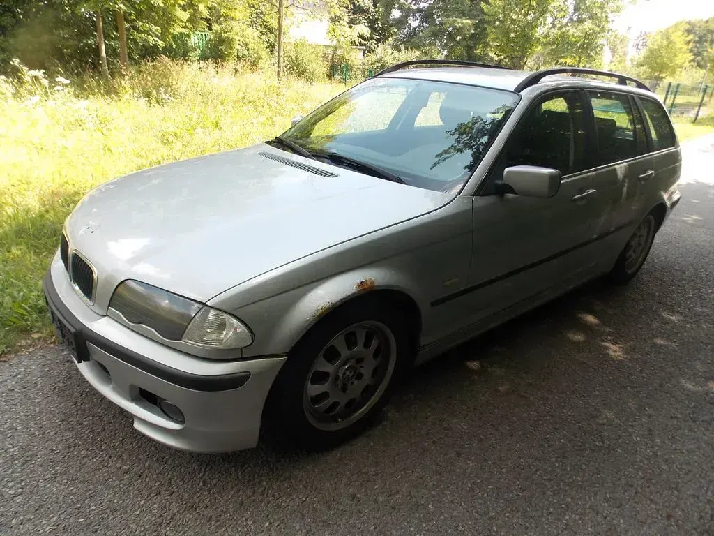 Gebraucht BMW 320 Sport Line 170 PS (125 kW) 2000 Silber Kombi