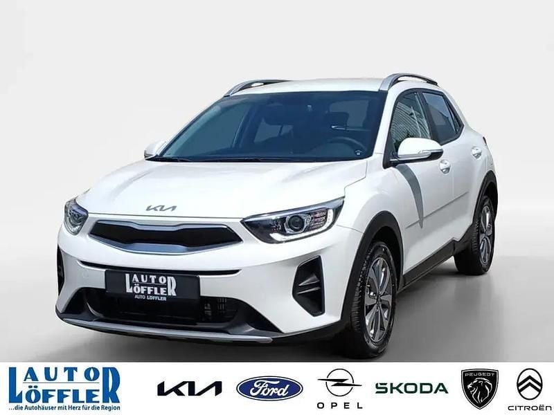 Schneeweiß Neu 2025 Kia Stonic Vision SUV | 20.708 € (Fairer Preis) - Bild 1/4