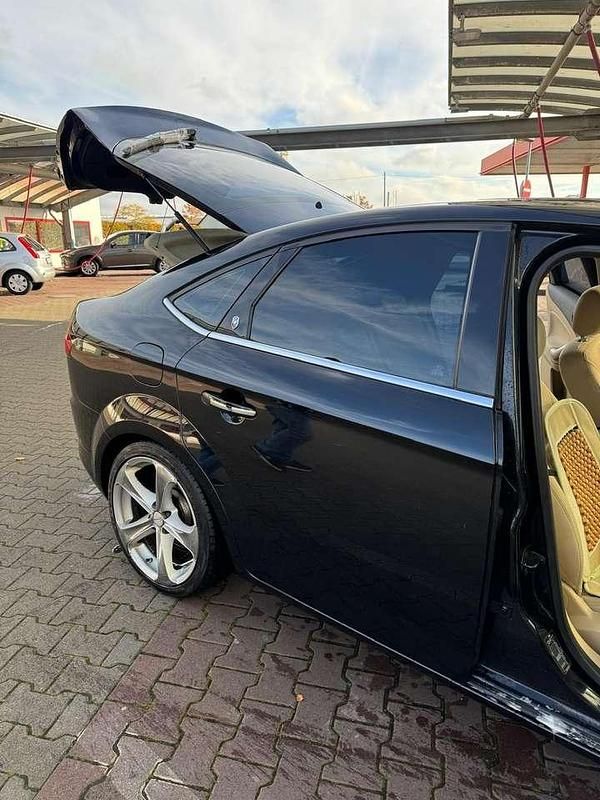 Gebraucht Ford Mondeo Ghia 145 PS (106 kW) 2008 Schwarz Limousine