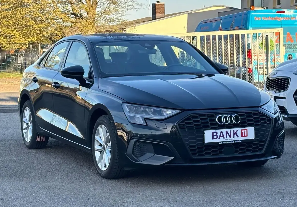 Second-hand Audi A3 Ambiente 110 CP (80 kW) 2022 Negru Berlinǎ