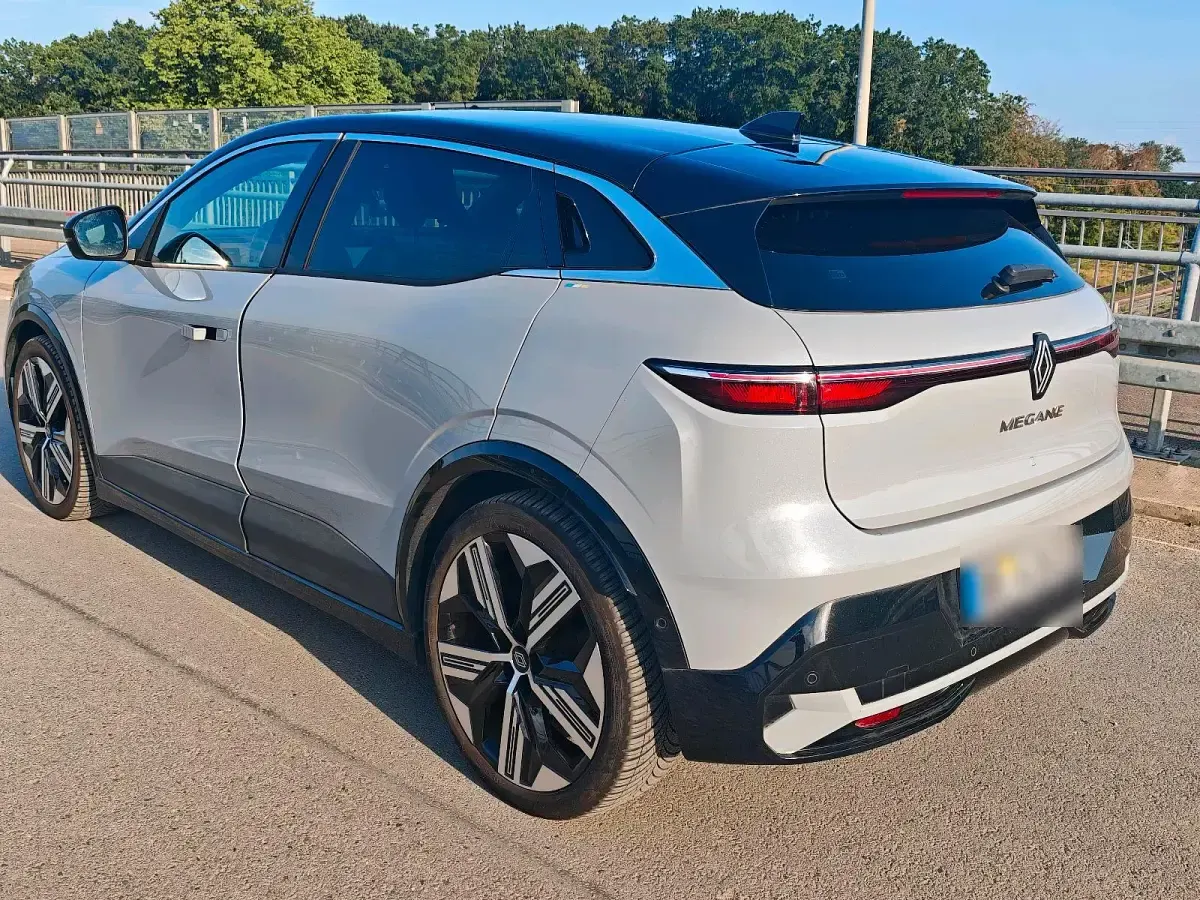 Gebraucht Renault Megane E-Tech Iconic 161 kW (220 PS) 2022 Grau SUV