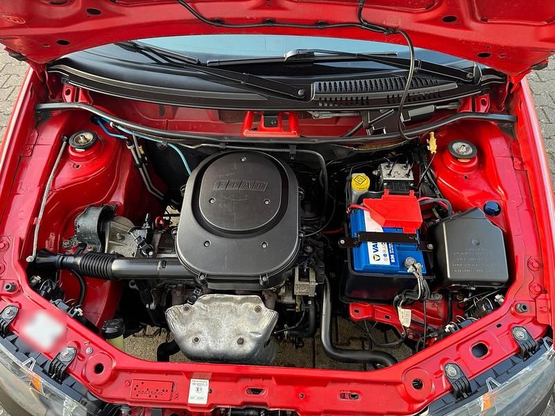 Gebraucht Fiat Punto 59 PS (43 kW) 2000 Rot Kleinwagen