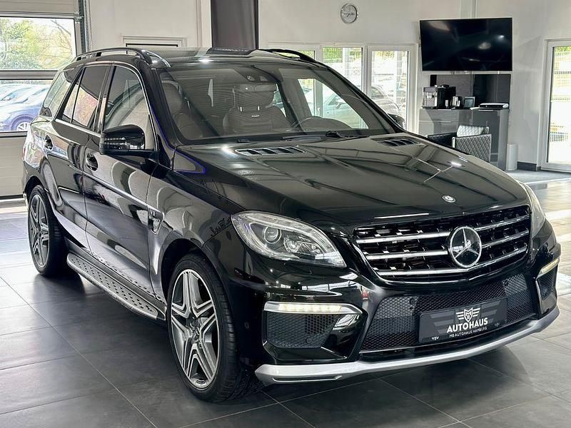 Gebraucht Mercedes ML63 AMG AMG 557 PS (409 kW) 2012 Schwarz SUV