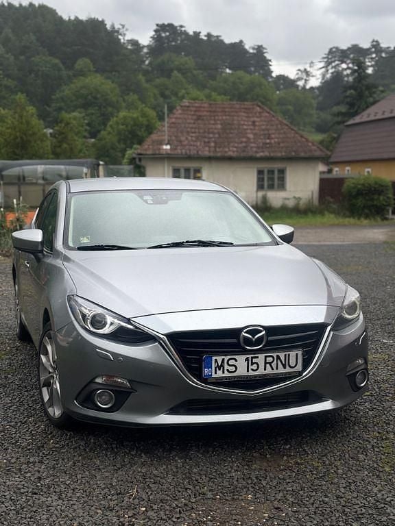 Silber Gebraucht 2014 Mazda 3 Sports-Line Limousine | 4.950 € (Guter Preis) - Bild 1/4