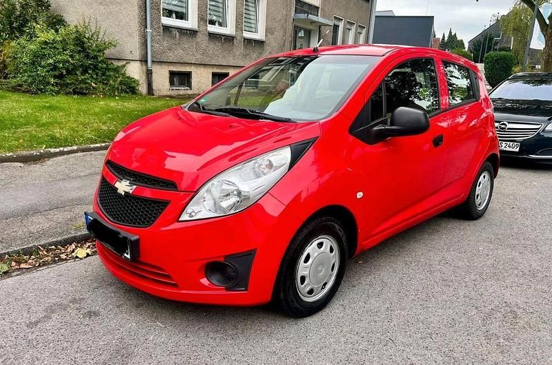 Gebraucht Chevrolet Spark 82 PS (60 kW) 2011 Rot Kleinwagen