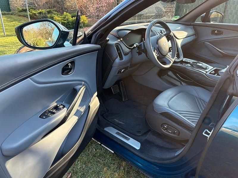 Gebraucht Aston Martin DBX 551 PS (405 kW) 2021 Blau SUV