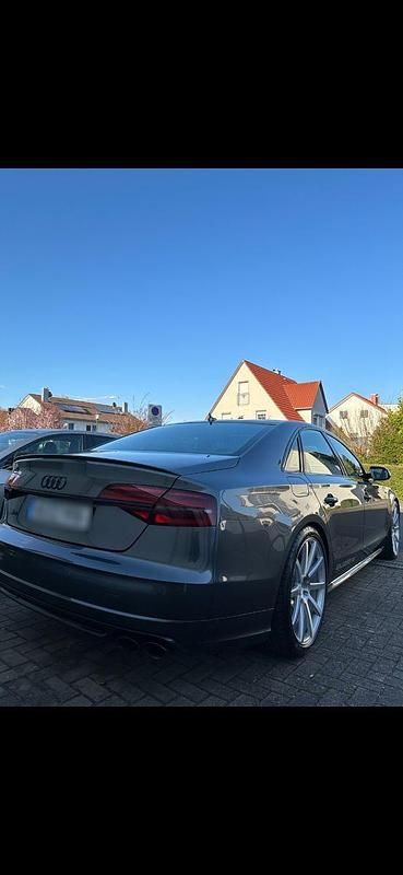Gebraucht Audi S8 plus Ambiente 605 PS (444 kW) 2017 Grau Limousine
