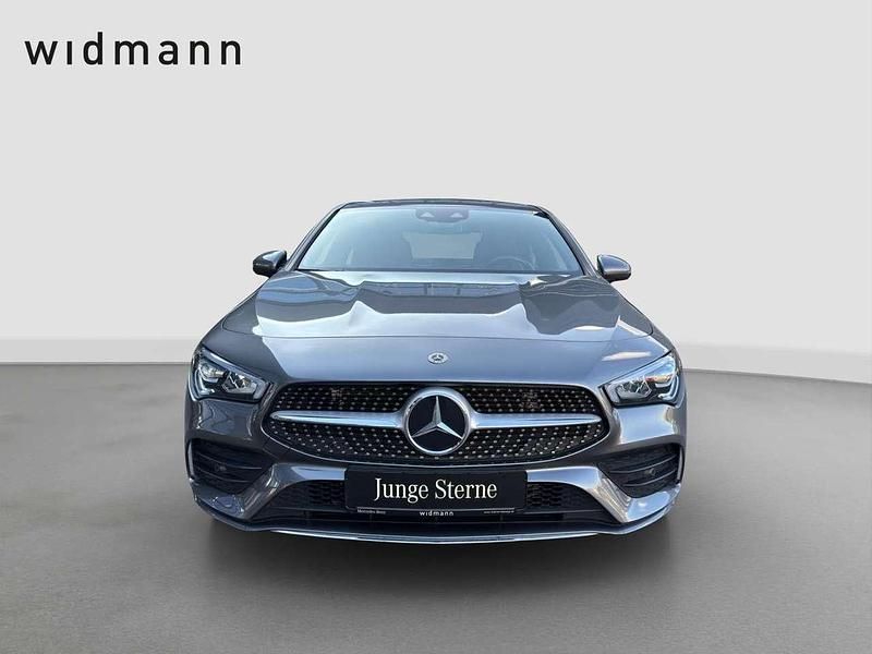 Gebraucht Mercedes CLA200 AMG 163 PS (119 kW) 2023 Metalliclack mountaingrau Coupé