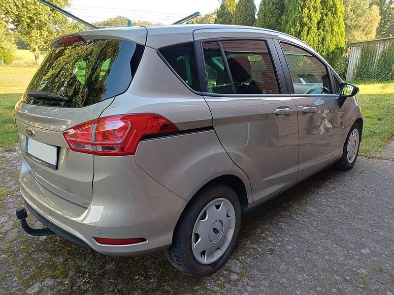Beige Gebraucht 2013 Ford B-MAX Trend Van / Kleinbus | 6.999 € (Superpreis) - Bild 1/4