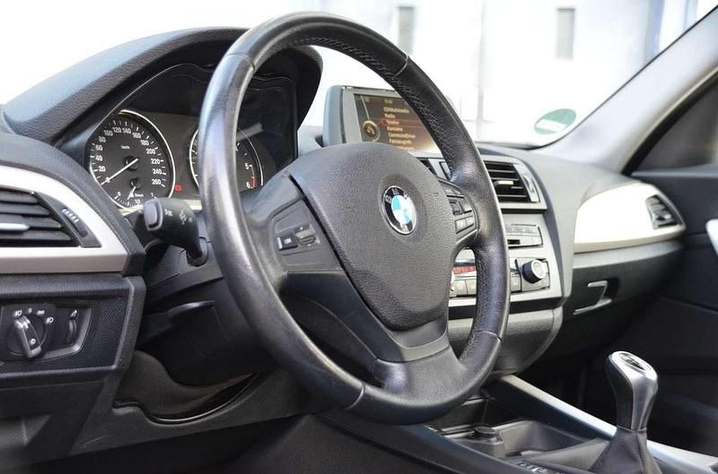 Gebraucht BMW 120 184 PS (135 kW) 2014 Sparkling bronze metallic Kleinwagen