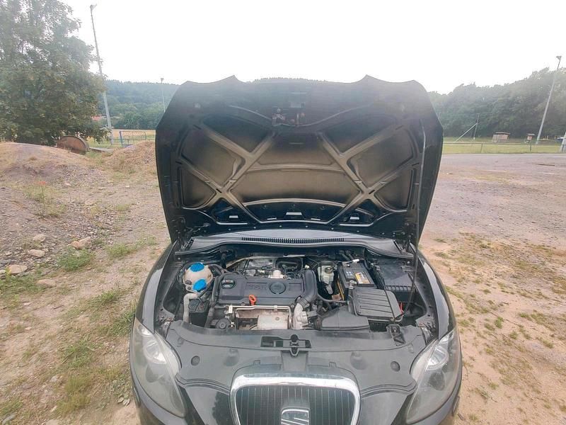 Gebraucht Seat Leon 125 PS (91 kW) 2008 Schwarz Kleinwagen