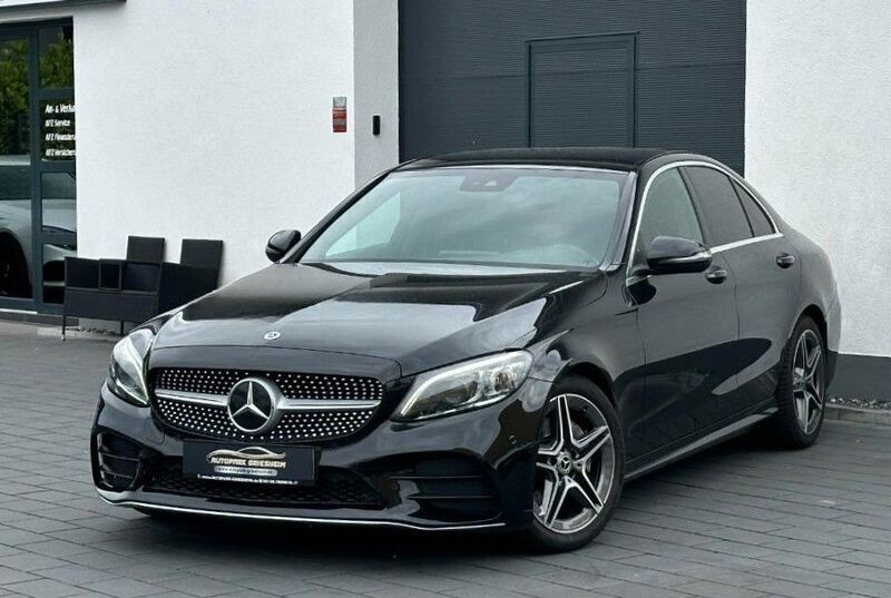 Schwarz Gebraucht 2019 Mercedes C220 AMG Limousine | 28.800 € (Teuer) - Bild 1/4