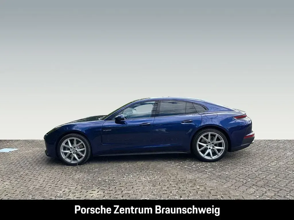 Gebraucht Porsche Panamera 4 E-Hybrid 470 PS (345 kW) 2024 Blau Kleinwagen