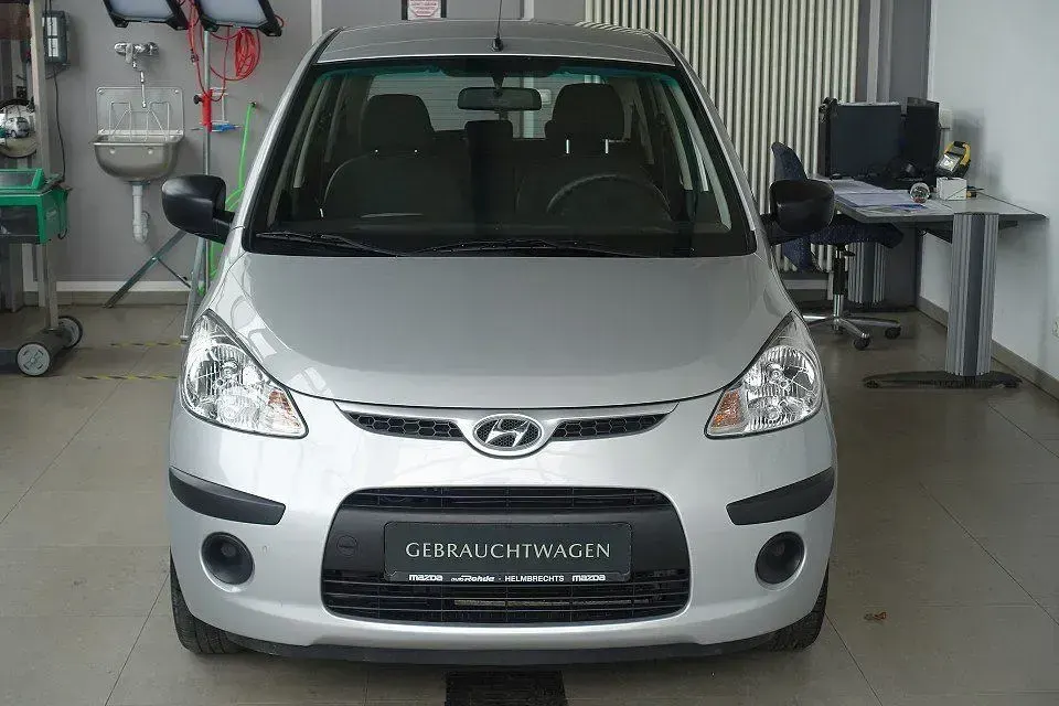 Gebraucht Hyundai i10 Edition+ 67 PS (49 kW) 2010 Grau Kleinwagen