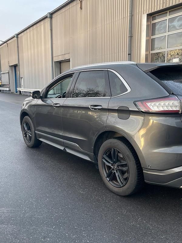 Gebraucht Ford Edge Vignale 209 PS (153 kW) 2017 Andere farben SUV
