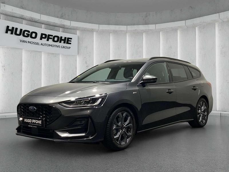 Magnetic metallic Gebraucht 2024 Ford Focus ST-Line X Kombi | 29.450 € (Teuer) - Bild 1/4